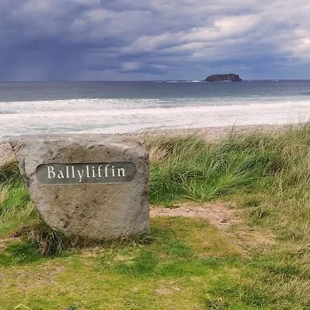 Bernie's Place * Ballyliffin
